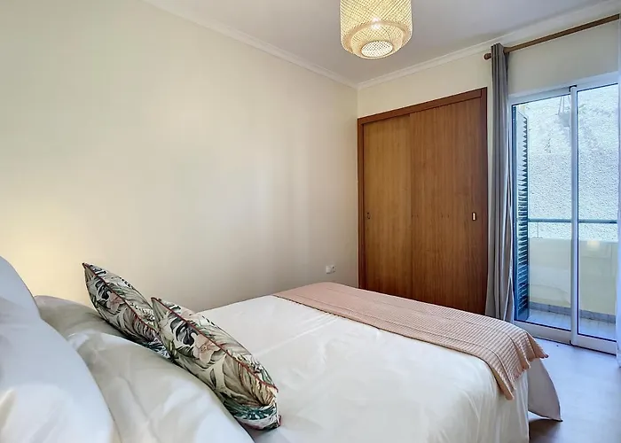 Sea & Mountain By Atlantic * Porto Moniz